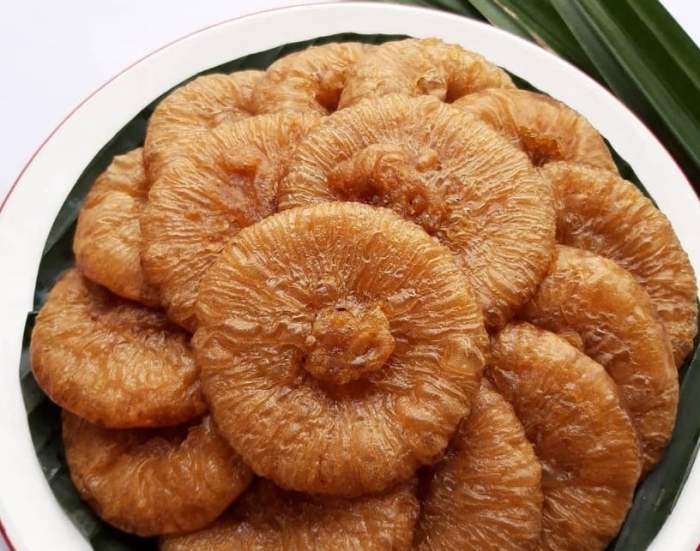 Kue cucur betawi tradisional khas makanan takjil resep minahasa katolikana