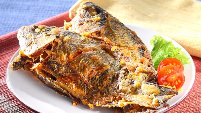 Resep ikan goreng daun jeruk