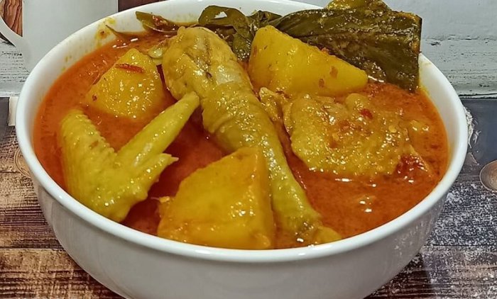 Gulai ayam padang opor gule resep perbedaan benar inilah sekilas sama