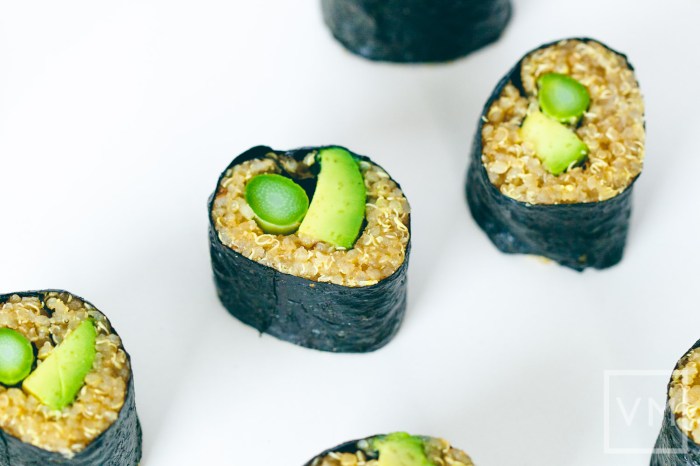 Asparagus sushi