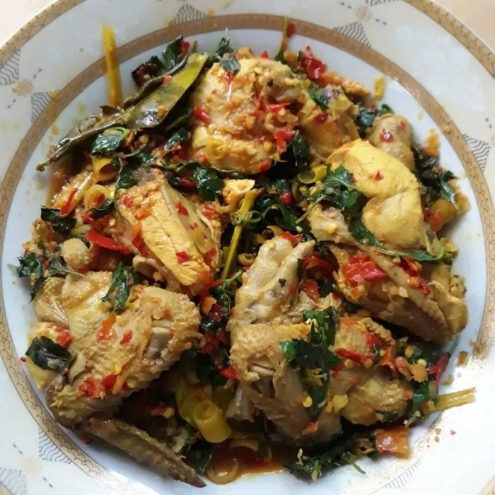 Pasta ayam krim pedas ala