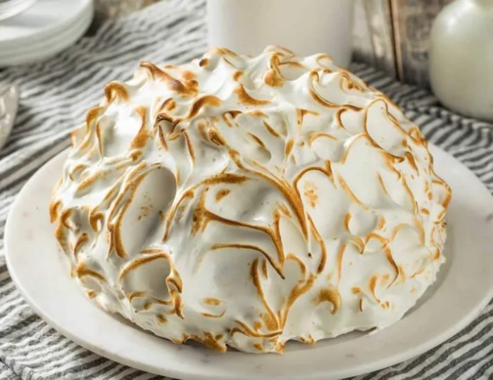 Baked flaming meringue cream flambe tasting apple