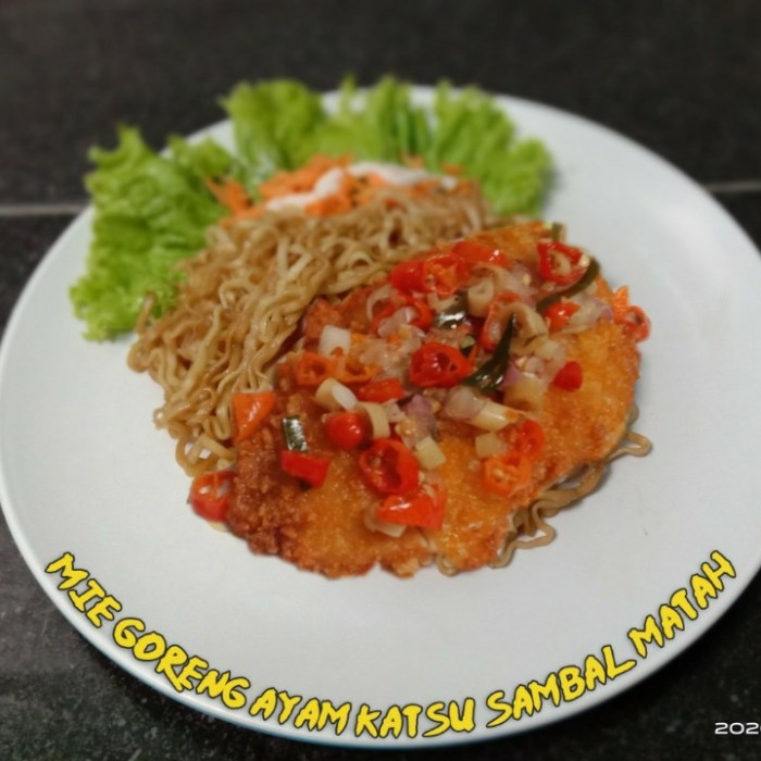 Bakso goreng sambal matah