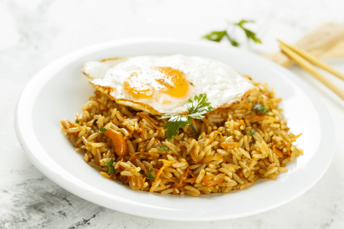 Nasi goreng telur