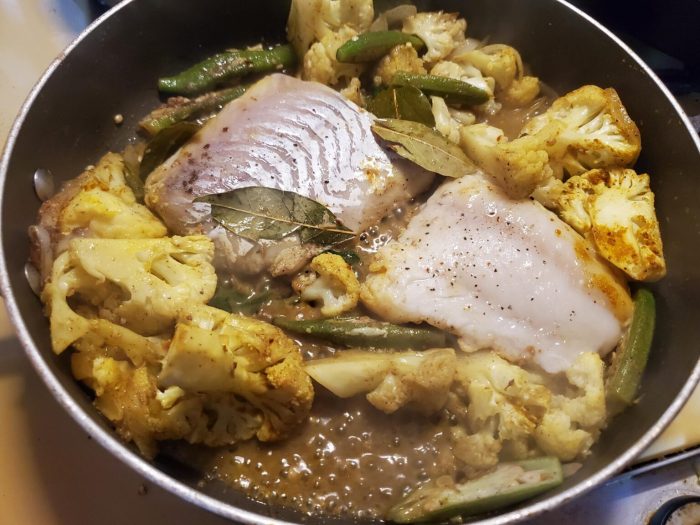 Red snapper curry ala