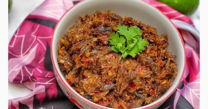 Jamur sambal roa