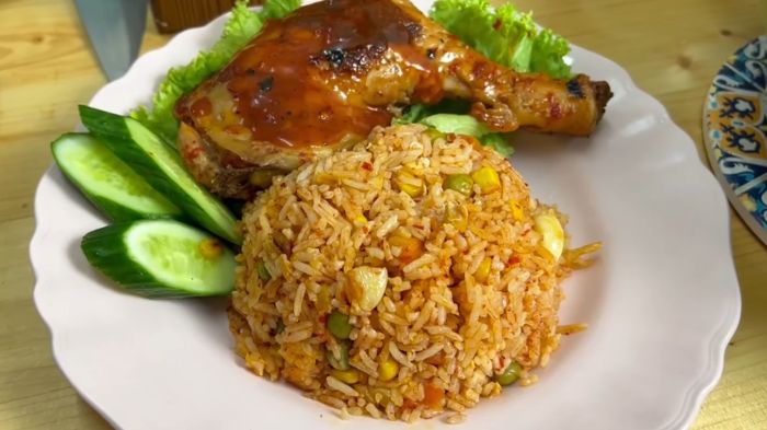 Goreng nasi ayam spesial resep