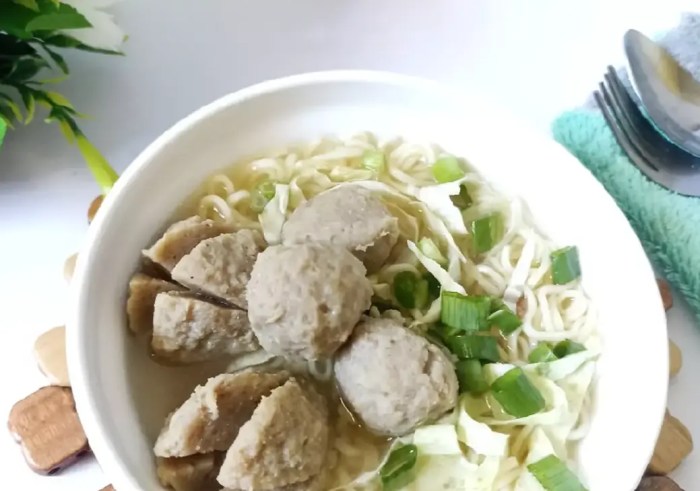 Bakso kuah juara