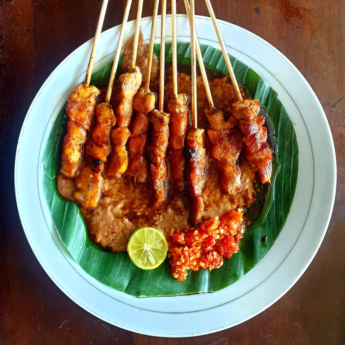 Sate ayam krispi