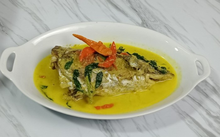 Gulai kepala ikan