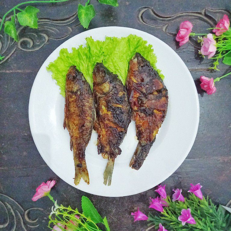 Ikan bakar seruit