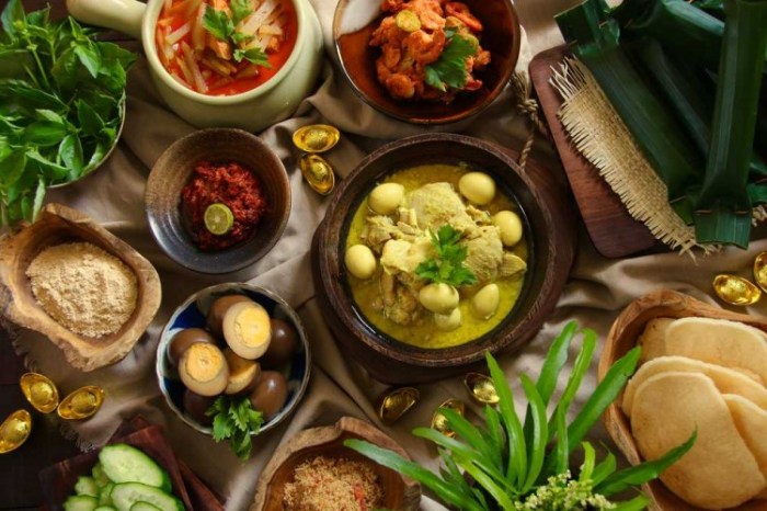 Lebaran makanan khas lezat dinikmati nikmat cocok kuliner