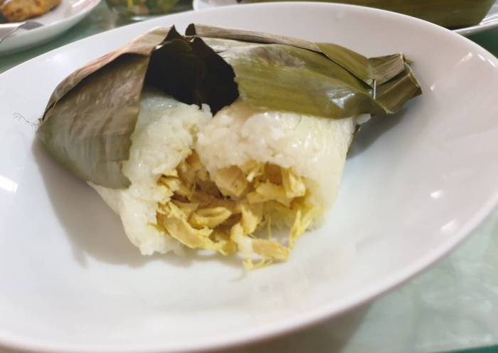 Nasi bakar ayam suwir