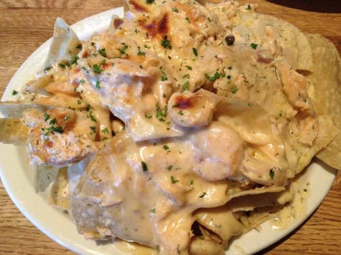 Seafood nachos