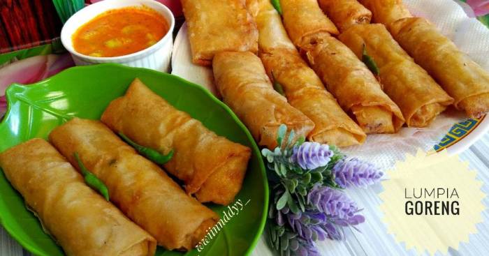 Lumpia goreng rendang