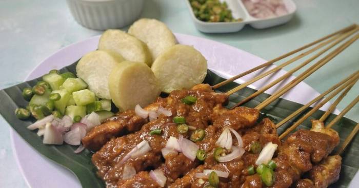 Sate sayuran bumbu kacang