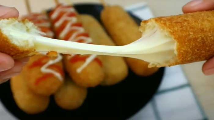 Mozarella corndog